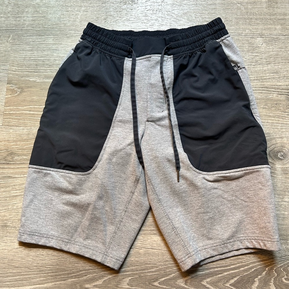 Lululemon mens small shorts